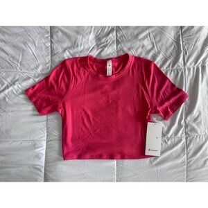 New Lululemon Hold Tight Straight Hem Cropped T-Shirt Sz 10 Top Glazed Pink RARE